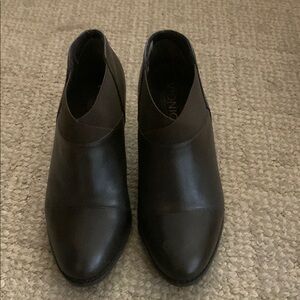 Vionic Point Dark Brown Heeled Ankle Booties with Elastic Gore